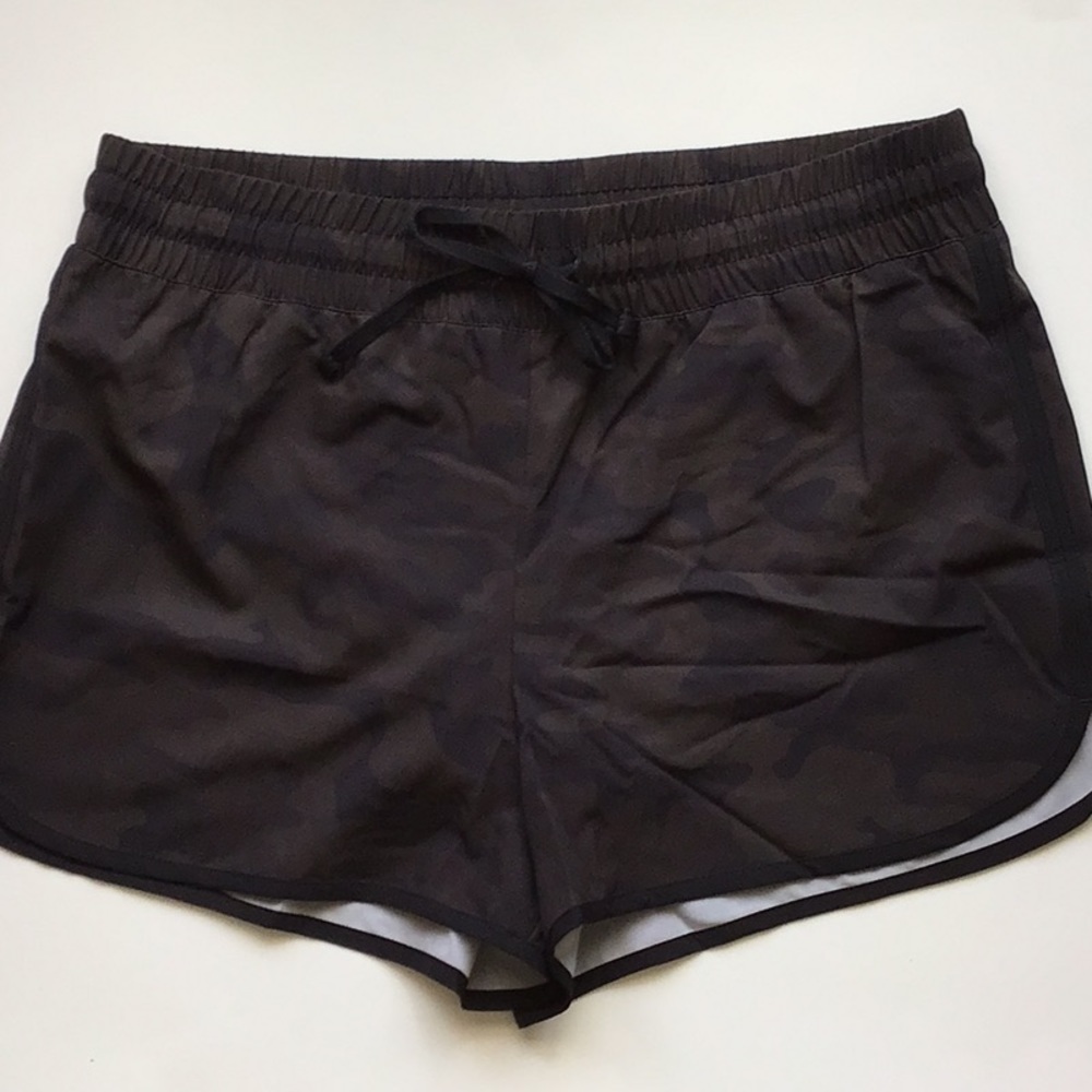 Camo Athletic Shorts - Picture 2 of 10